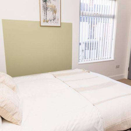 Muriel Retreat - Central Location - Free Parking, Fast Wifi, Smarttv With Netflix By Yoko Property Villa Redcar Luaran gambar
